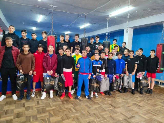 Экипирование спортсменов сборной команды города Сочи по боксу 2022